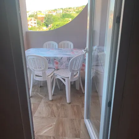 Baja 2 Apartamento